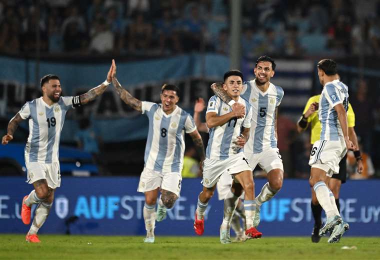 Argentina vence 1-0 Uruguay y pone pie y medio en el Mundial de 2026 ...