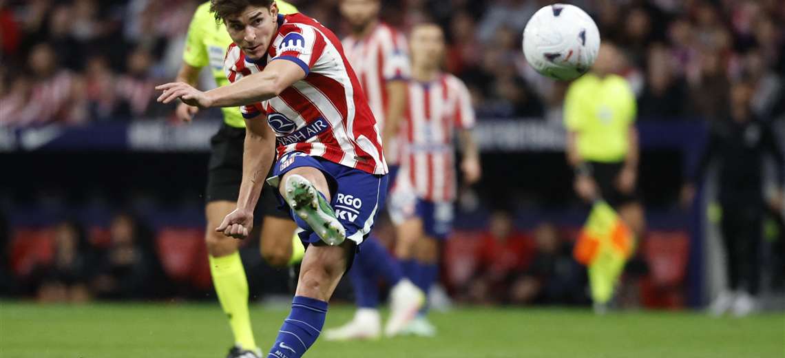 Julián Álvarez pide perdón a la afición del Atlético por querer marcharse