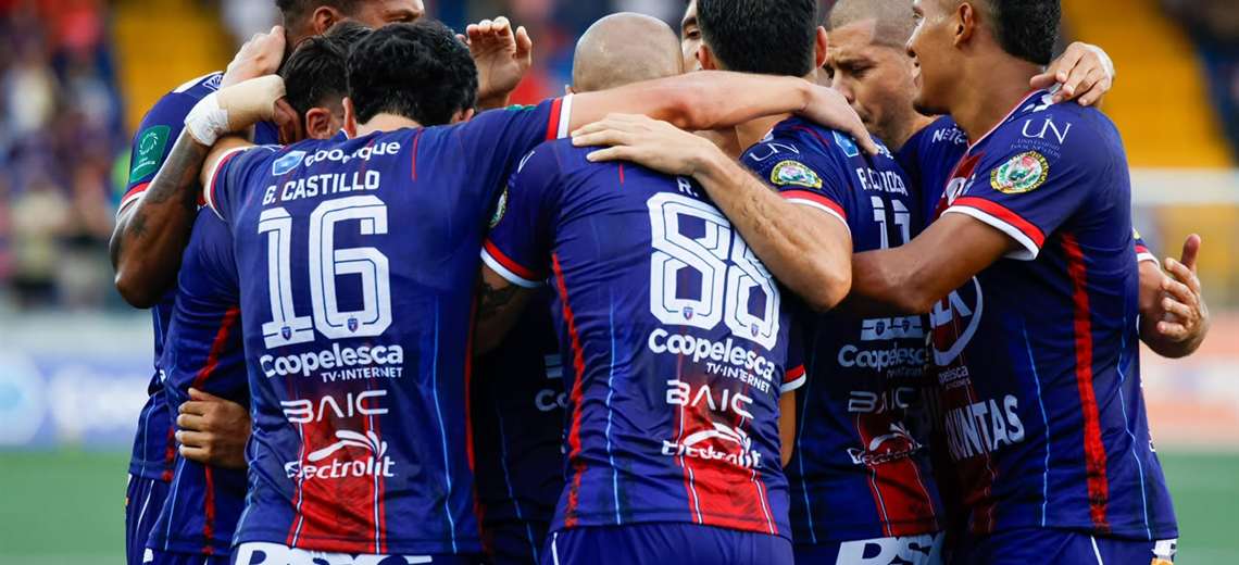 San Carlos frena a Saprissa y pone al rojo vivo la lucha por el primer lugar