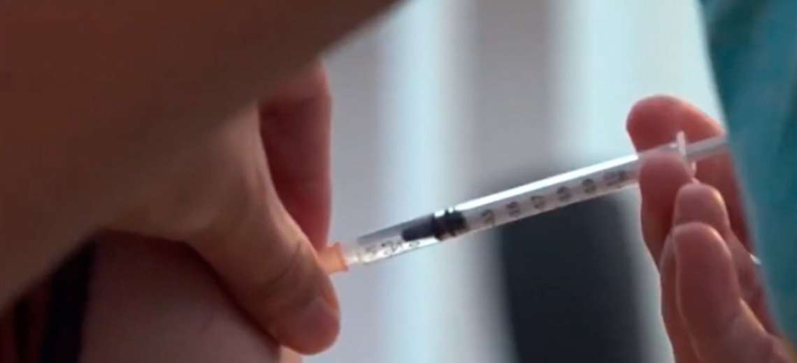 Cobertura de vacuna contra el virus sincitial apenas llega al 82% en el país