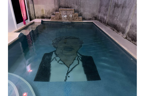 OIJ encuentra piscina con el rostro de Pablo Escobar durante allanamientos del caso Portus