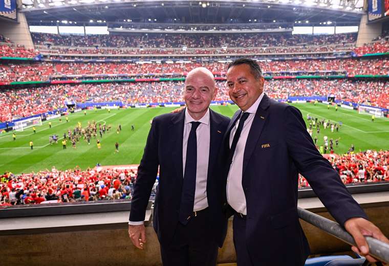Rodolfo Villalobos, miembro del Consejo Superior de FIFA