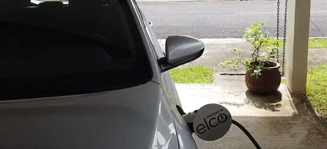 CNFL alerta: fallas en casas por carga de autos eléctricos sin instalación adecuada