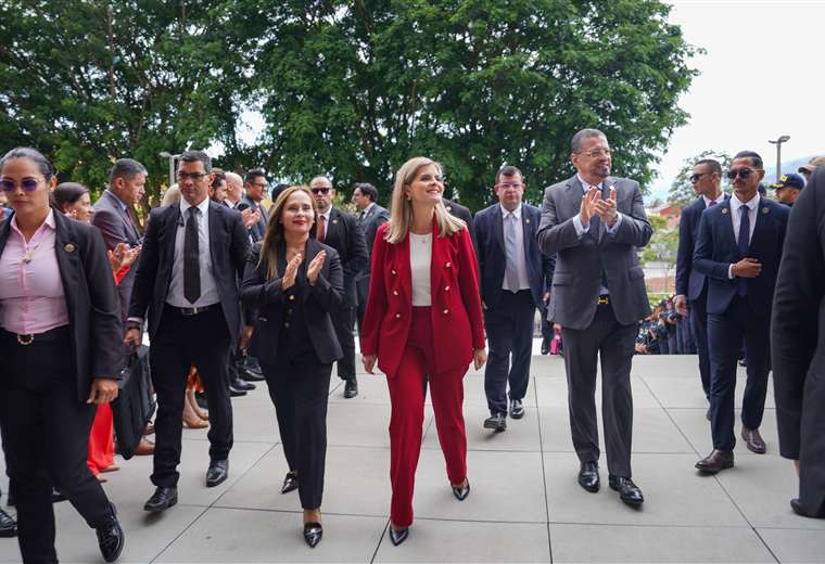 Presidenta Laura Fernández